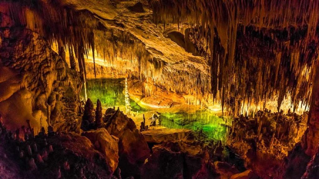 grottes ibiza villa, Les Grottes d’Ibiza