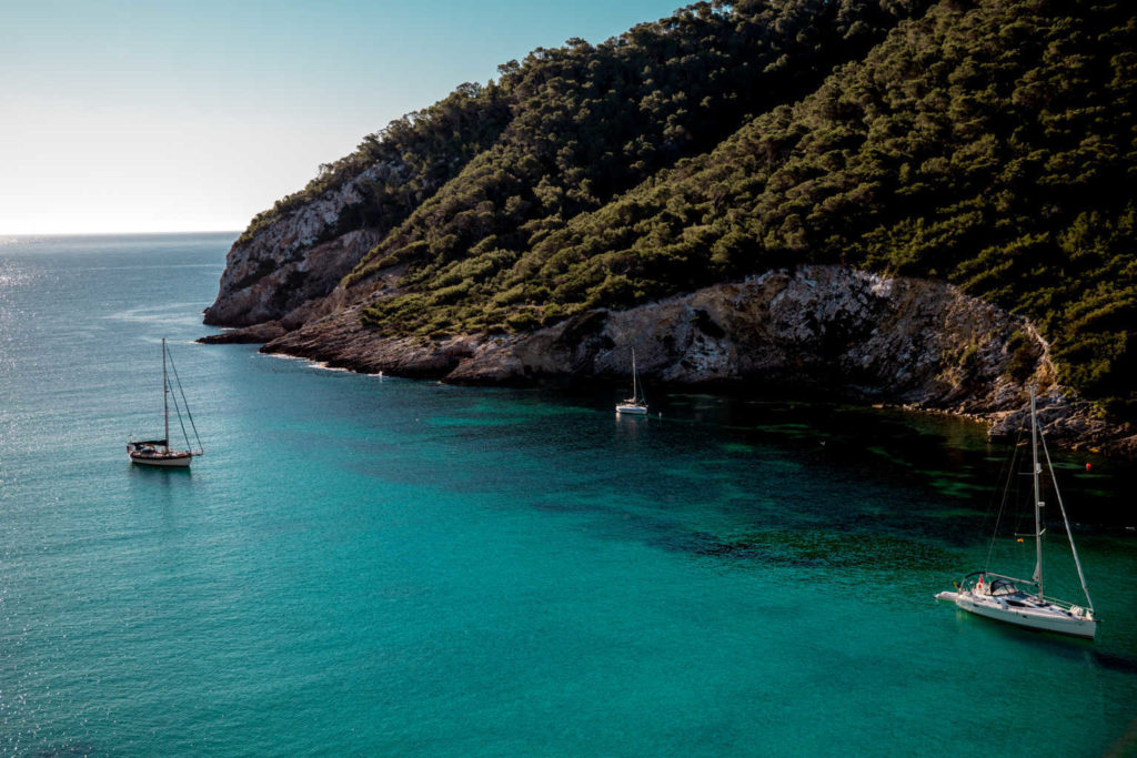 cala llonga, Cala Llonga